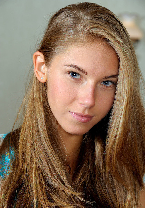 Эвелина, 21 год, 2 размер груди