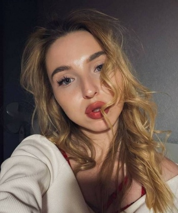 Дарина, 22 года, 2 размер груди